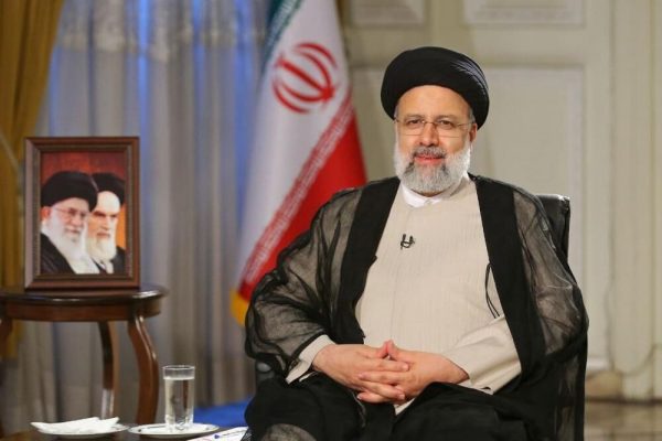 رئیس جمهور در پیامی فرارسیدن عید سعید فطر به سران و مردم کشورهای اسلامی تبریک گفت رئیس جمهور در پیامی فرارسیدن عید سعید فطر به سران و مردم کشورهای اسلامی تبریک گفت