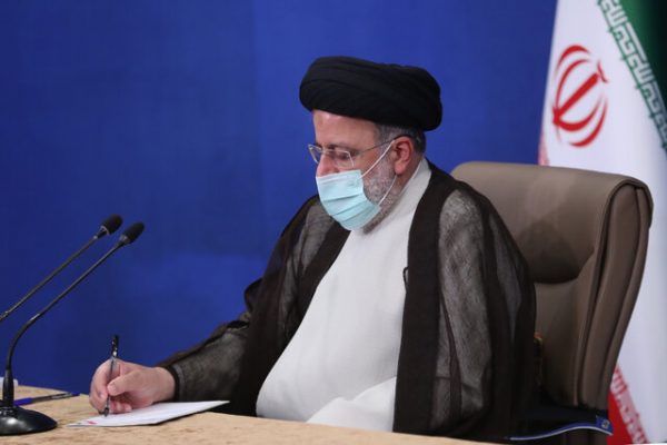 قانون بودجه سال ۱۴۰۲ به سازمان برنامه ابلاغ شد قانون بودجه سال ۱۴۰۲ به سازمان برنامه ابلاغ شد