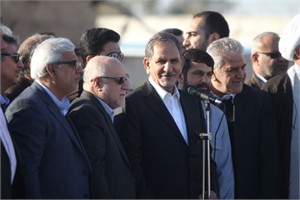 جهانگیری در مراسم آغاز اجرای طرح توسعه پالایشگاه آبادان: این پالایشگاه باید به فناوری ها و تکنولوژی های روز دنیا مجهز شود جهانگیری در مراسم آغاز اجرای طرح توسعه پالایشگاه آبادان: این پالایشگاه باید به فناوری ها و تکنولوژی های روز دنیا مجهز شود