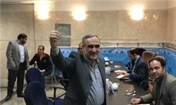 برای نام نویسی در انتخابات ریاست جمهوری مقتدایی در ستاد انتخابات کشور حضور یافت/ به نفع کسی کنار نمیروم برای نام نویسی در انتخابات ریاست جمهوری مقتدایی در ستاد انتخابات کشور حضور یافت/ به نفع کسی کنار نمیروم