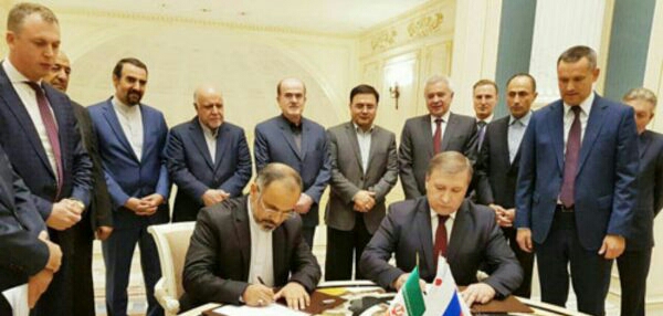 پس از مذاکرات زنگنه ومدیرعامل شرکت لوک اویل در مسکوصورت گرفت:امضای تفاهم نامه ینفتی مطالعات مشترک خزر ودشت آبادان پس از مذاکرات زنگنه ومدیرعامل شرکت لوک اویل در مسکوصورت گرفت:امضای تفاهم نامه ینفتی مطالعات مشترک خزر ودشت آبادان