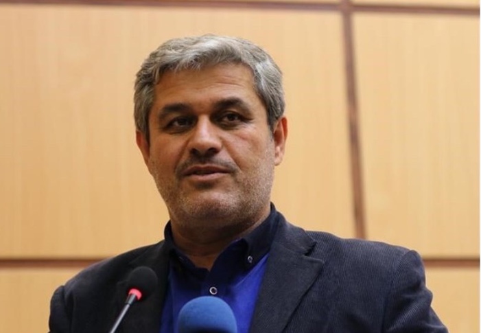 پرداخت پاداش ۶۰۰ میلیونی به ۲۰۰ مقام دولتی/دولت مخالف افزایش حقوق کارمندان است