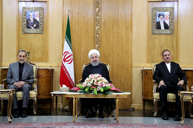 روحانی: مسائل حقوقی دریای خزر تنها با اتفاق نظر پنج کشور عملی است روحانی: مسائل حقوقی دریای خزر تنها با اتفاق نظر پنج کشور عملی است